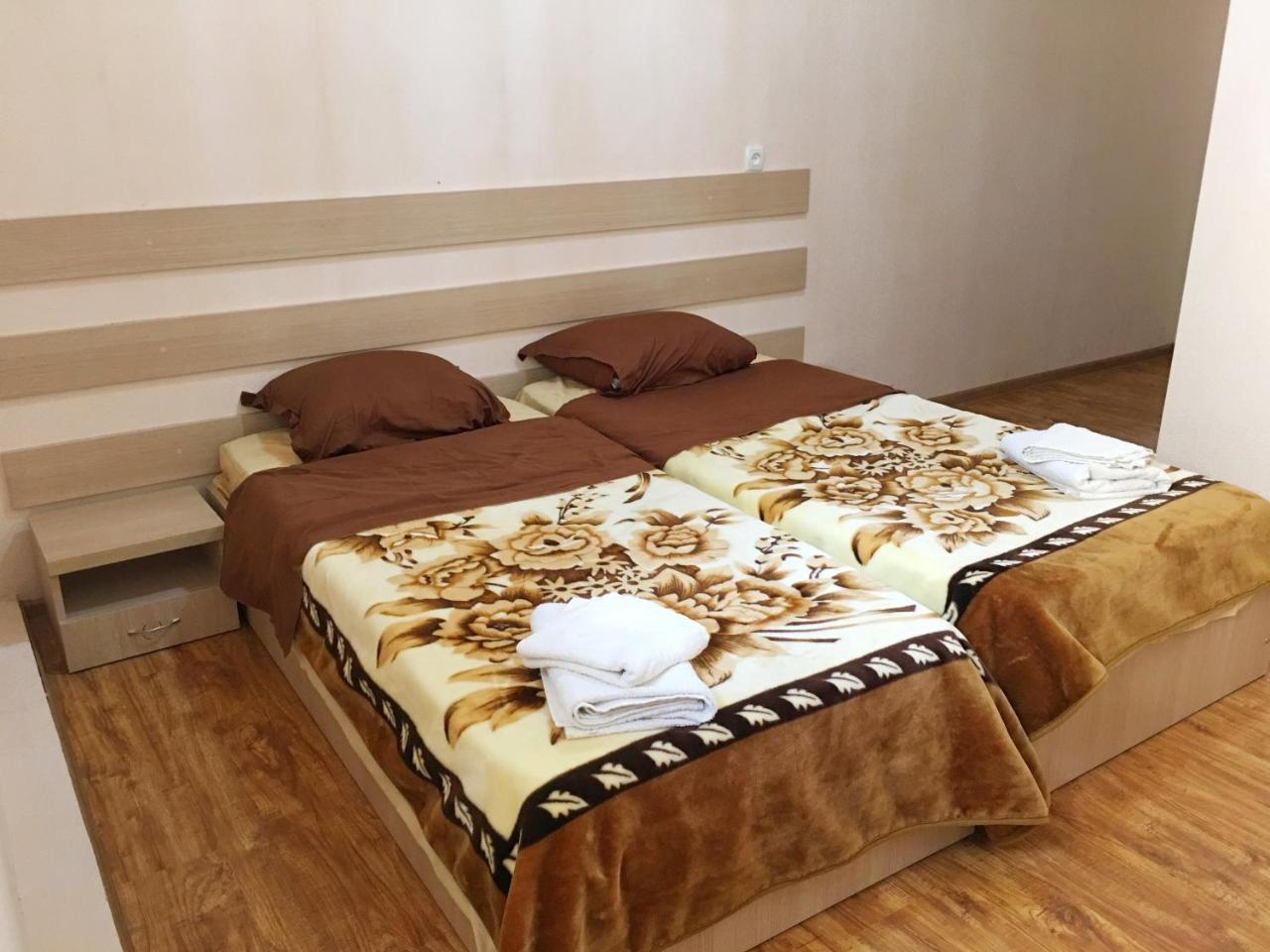 Teo Guesthouse And Camping In מסטיה מראה חיצוני תמונה